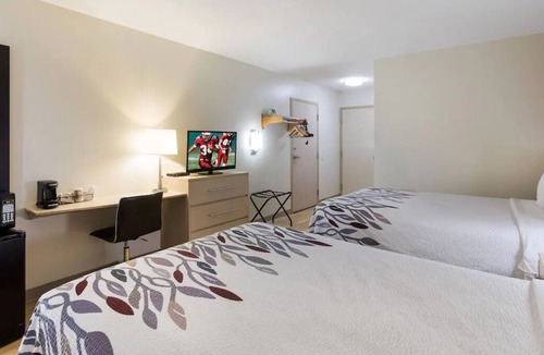 Pittsburg House | Near Cumberland Star Riverboat! Pet-friendly Property with Free Parking Onsite!