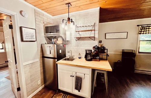 Noblesville House | Near Ruoff Grand Park Mable’s Farm 2-3BDR Sleeps 8+ Country Setting Great Views
