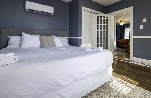 Maurertown House | Near Vineyard,Farms,&Distillery! Jewel of Jadwyn