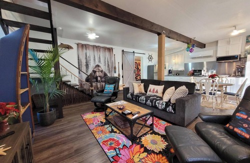 Regional District of Nanaimo Cottage | Nesting Ravens , rustic Cottage on private acreage,