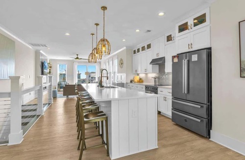 Wilmington Beach House | NEW 5BR Suite | Steps to Beach w/Parking/Elevator!