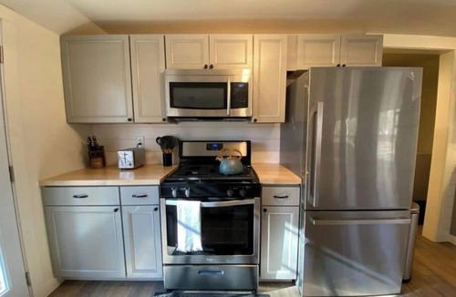 Wheeler House | NEW! Beautiful Riverfront Home on 10 Acres!