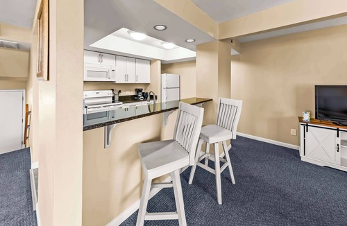 Fairfield Harbour Condo | New Bern Getaway Spacious 3-Bedroom Townhome with Resort Amenities!