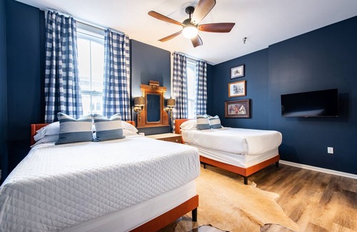 Versailles Hotel | NEW Blantons Bourbon Suite, The Woodford Hotel