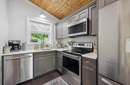 Wildwood House | NEW! Blue Spruce Villa | Gorgeous Tiny Home!