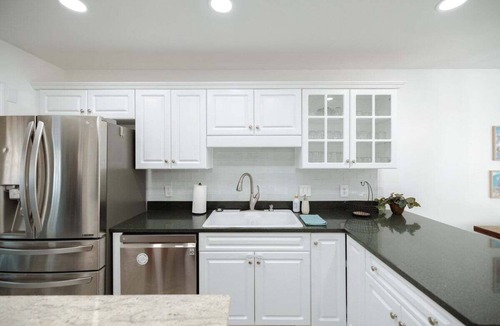North Carolina Coast House | New! Close to Beach w Hot Tub!