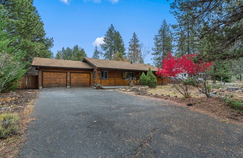 Southwest Bend House | New! Diamond Retreat – Peaceful Bend Hideaway Near Old Mill & Trails