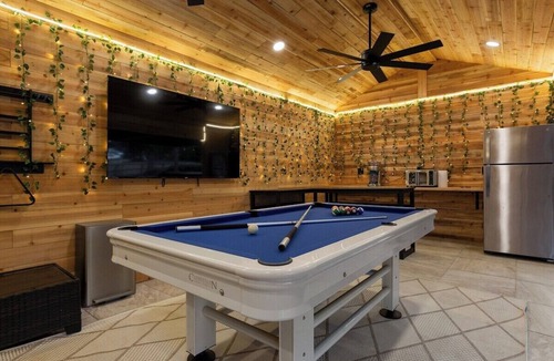Jeffersonville House | NEW Family Resort Home with Saltwater Pool and Games