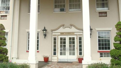 West New Haven Hotel | New Haven Inn