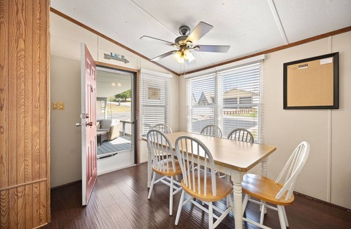 Burkesville House | NEW listing 3/2!Boat Slip<1 mile DHL/Sulphur Crk-hosted by Cumberland Collective