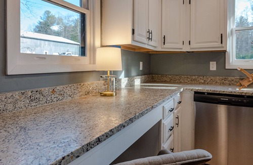 Mills River House | New Listing! Boylston Bungalow