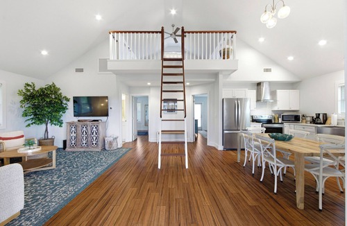 Wind Over Waves House | NEW listing~ Outer Banks Beach Escape w/private beach access