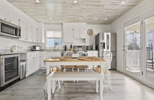 North Carolina Coast Villa | NEW! Shell Shack-3 bed 2 bath Home