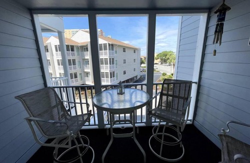 Myrtle Beach Apartment | **Newly Listed** Relaxing Oceanside Condo
