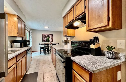 Otterbien Home Villa | Newly Remodeled home in Liberty
