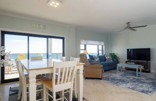 Shell Island Condo | Newly renovated top floor condo in Duneridge!