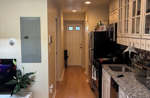 Trinidad House | Newly Renovated 2BR 2BA DC Skylight Loft Near Union Market & H St Corridor!