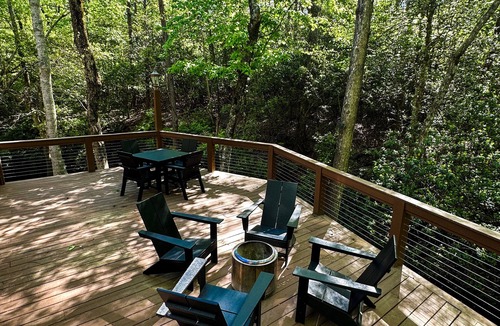 Clifftops Cabin | - NEWLY RENOVATED - cabin in gated, mountain community ~ sleeps 6 ~ wifi