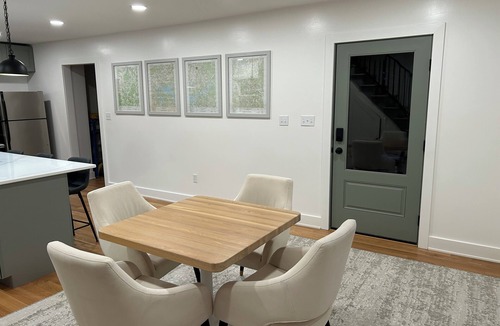 Taswell House | Newly Renovated Remote 3-Bedroom House Close to Patoka Lake