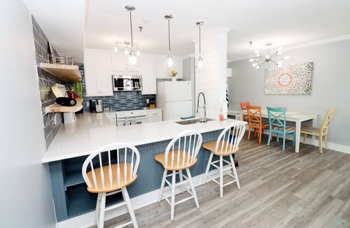 North Carolina Coast Condo | Newly Renovated Condo with STUNNING Water Views! Monthly and Weekly Specials!