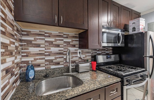 Anacostia Apartment | NICE Apartment Easy Parking 3-Beds