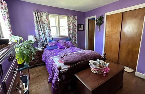 Cave Spring House | Nice cozy home in a fantastic neighborhood. Close to restaurants and shopping.