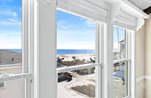 Ship Bottom House | Nice home in Ship Bottom with 3 Bedrooms, Private swimming pool and WiFi