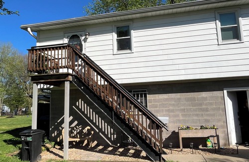 Bridgeport Apartment | No I-65 summer closure hassle! 2-bedroom Louisville apartment