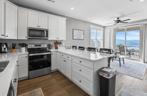 La Follette Cottage | NORRIS LAKE COTTAGE W/AMAZING VIEW AT DEERFIELD RESORT, SLEEPS 6