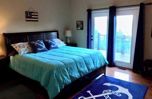 La Follette House | NORRIS LAKE FRONT RENTALS: SHANGHAI LAKE VIEW PARADISE WITH DOCK SLIPS & VIEWS