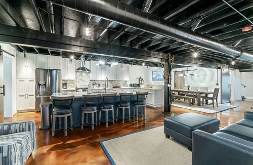 La Follette House | Norris Lake Stooksbury Lodge Perfect for Side by Side’s, Families, and Fishing!