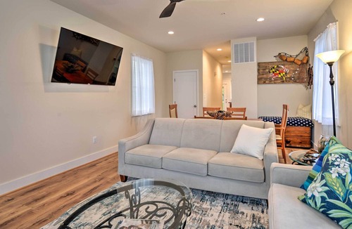 North Beach House | North Beach 'Blue Heron Bungalow' w/ Backyard