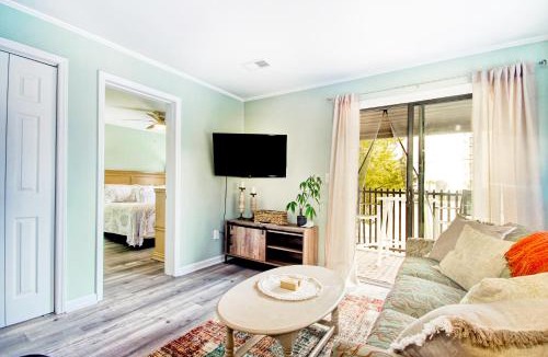 Crescent Beach Apartment | North Myrtle Hideaway