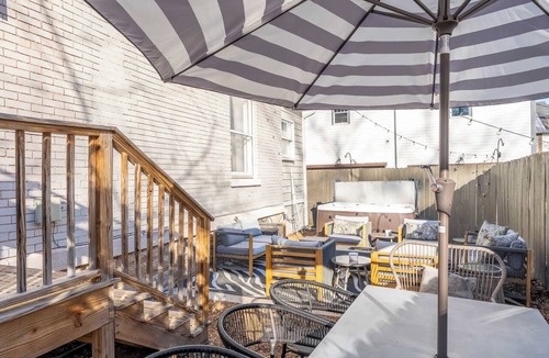Historic Waverly House | Notes of Southern Charm - Walkable to Food & Shops
