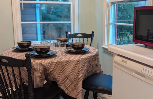 Wooded Estates House | Notre Dame Tailgate Pad Easy Walk, Quiet Neighborhood!