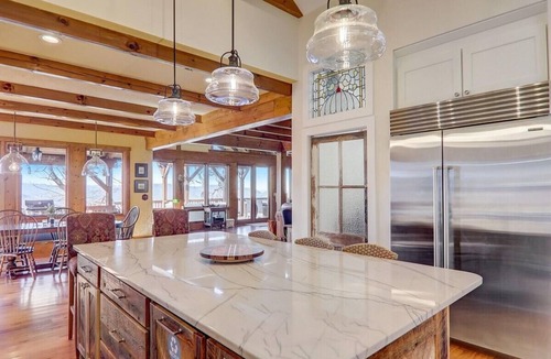 Canton House | Nugget's Lodge - Ultimate Dog-Centric WNC Mtn Escape, Hot Tub & Panoramic Views