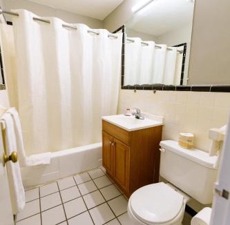 Greensboro Hotel | OAKS MOTEL GREENSBORO NC
