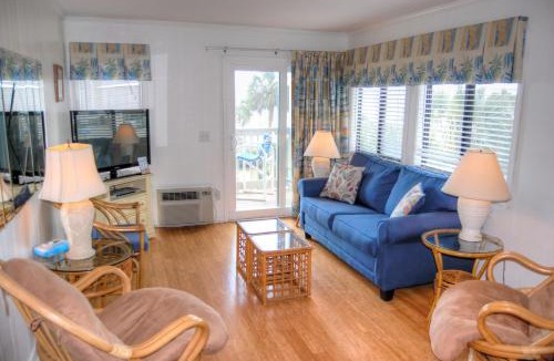 Myrtle Beach Apartment | Ocean Forest 211A