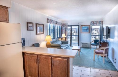 Myrtle Beach Apartment | Ocean Forest 301B