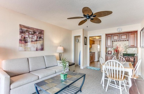 Myrtle Beach Apartment | Ocean-front Condo on the Beach with Private Balcony