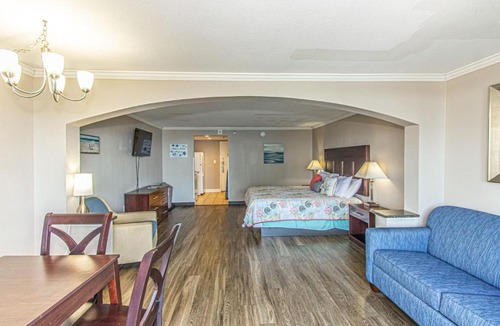Myrtle Beach House | Ocean View King Suite with Modern Decor and Accents - Caravelle Resort 605 Sleeps 4 Guests