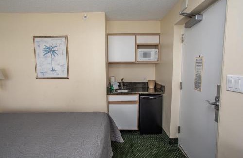 Myrtle Beach House | Ocean View Studio King Suite Boardwalk Resort Unit 540 Sleeps 2