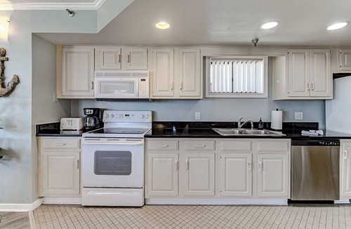 Wrightsville Beach Condo | Oceanfront Balcony Views, Pool, STEPS to Beach Restaurants Shops