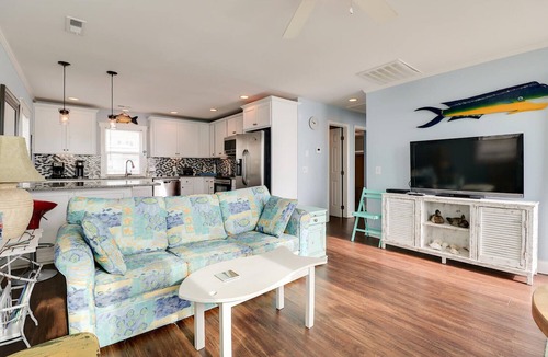 North Carolina Coast House | ☀️Oceanfront Carolina-Ocean Views-Dog Friendly-Gated Deck-Gas Grill☀️