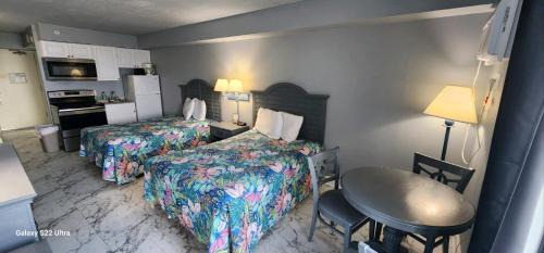 Myrtle Beach Apartment | Oceanfront Efficiency T808