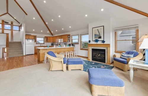 Palisade Acres House | Oceanfront Home in Waves with Hot Tub, Grill, and Screened Porch