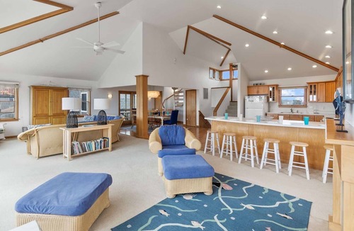 Palisade Acres House | Oceanfront Home in Waves with Hot Tub, Grill, and Screened Porch