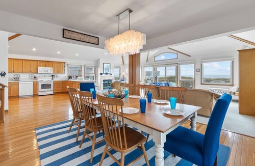 Palisade Acres House | Oceanfront Home in Waves with Hot Tub, Grill, and Screened Porch