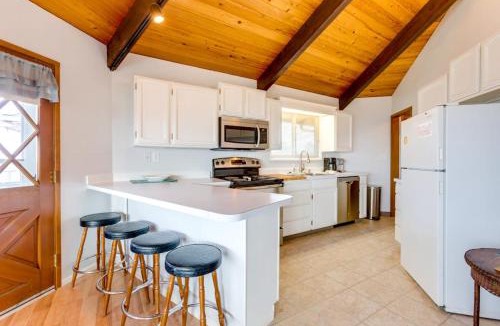 Seaside House | Oceanfront octagon house with panoramic water views WiFi & washer&dryer
