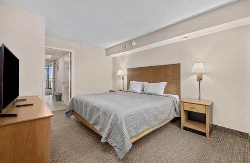 Myrtle Beach House | Oceanfront One Bedroom w King - Excellent Views
